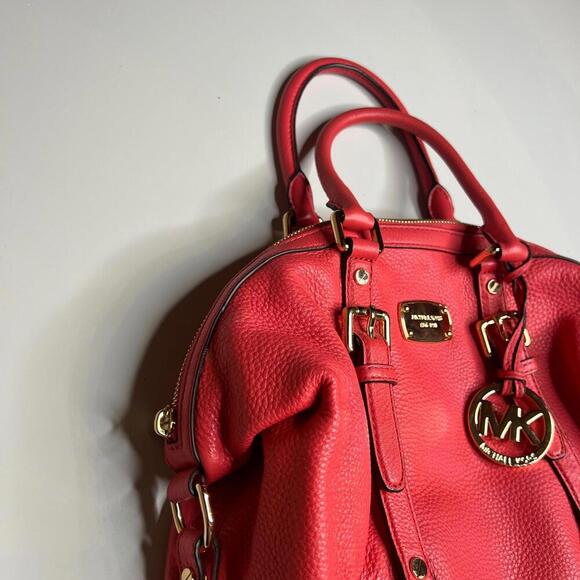 Michael Kors Pink Leather Satchel Crossbody Bag with Gold Hardware – MK Charm - Picture 4 of 12